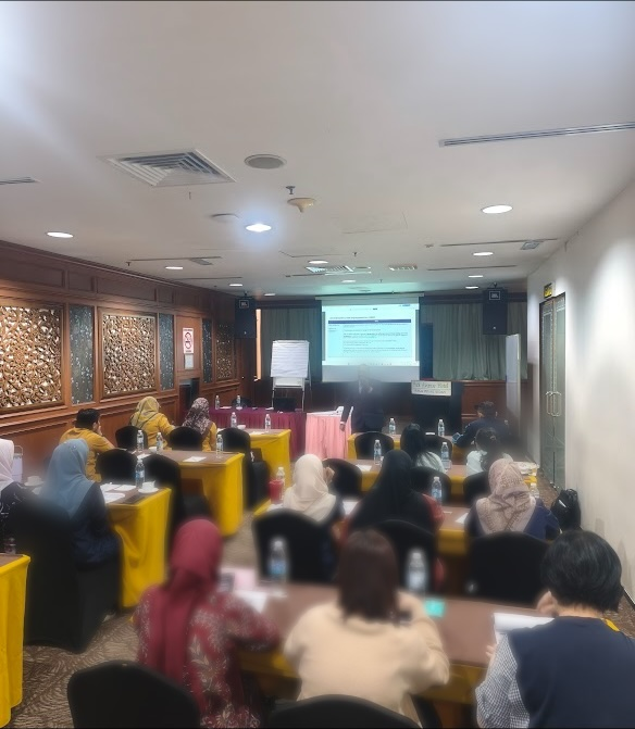 Akta Kerja 1955 & Siasatan Dalaman class at Park Avenue Hotel, Sungai Petani, Kedah (Jan 2026), photographed from the back of the room